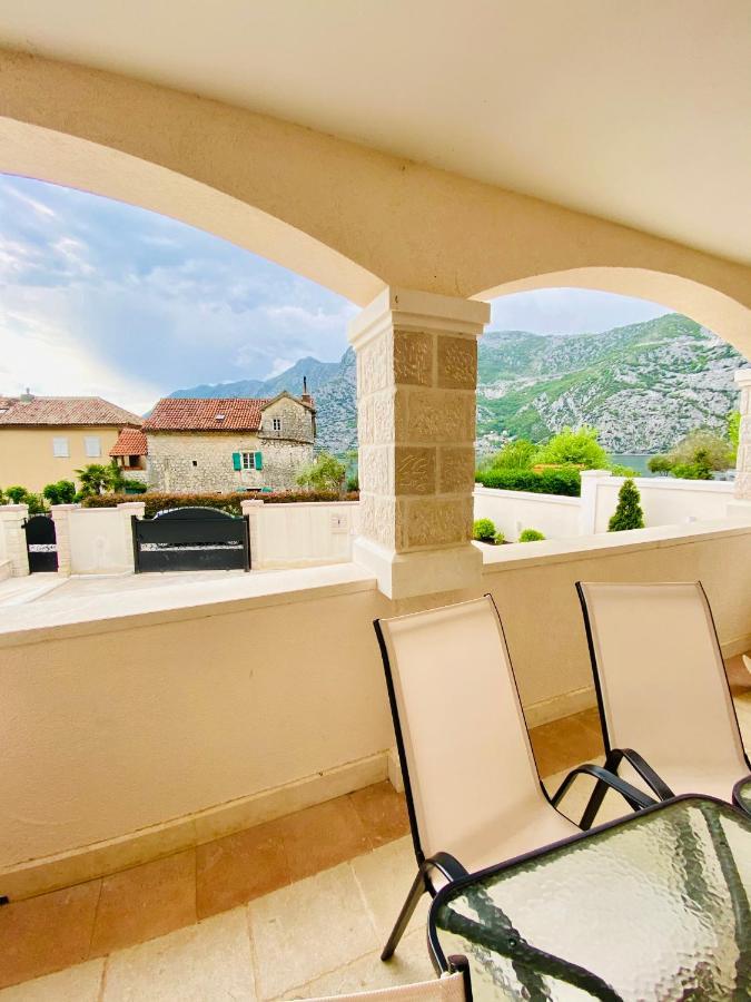 Villa Blanca Risan Exterior foto